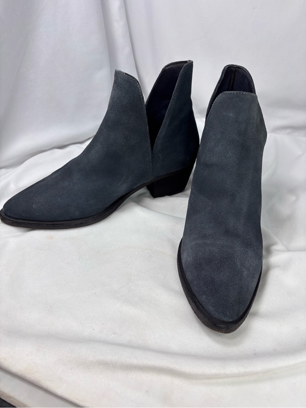 Free People Gray Suede Cutout Ankle Boots | EU 38 / US 7.5–8 | Boho Western Chic - Picture 4 of 10